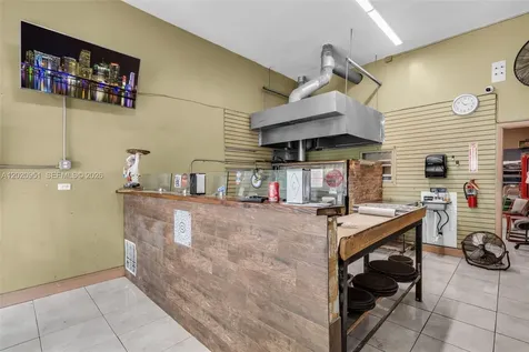 2389 SW 22nd Street Miami FL 33145