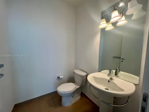 300 S Biscayne Boulevard Miami FL 33131