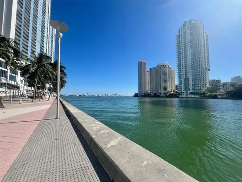 300 S Biscayne Boulevard Miami FL 33131
