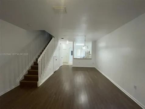 8835 S Isles Circle Tamarac FL 33321