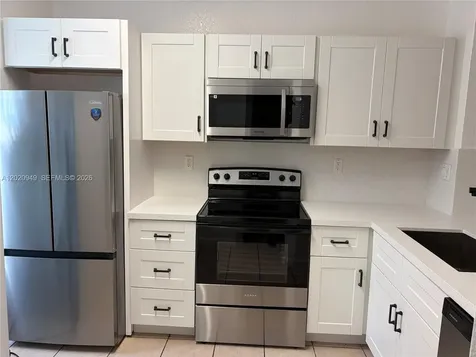 8835 S Isles Circle Tamarac FL 33321