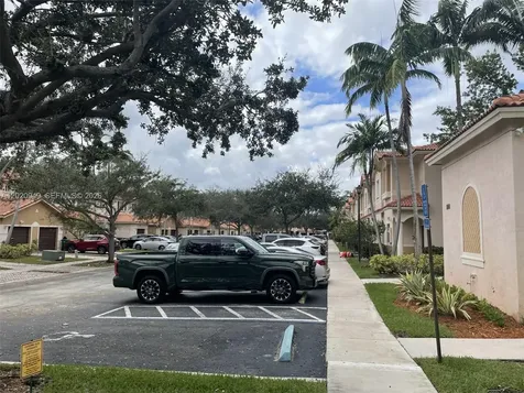 8835 S Isles Circle Tamarac FL 33321