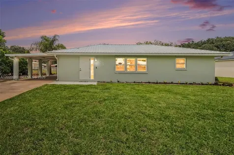 205 E Sugarland Circle Clewiston FL 33440