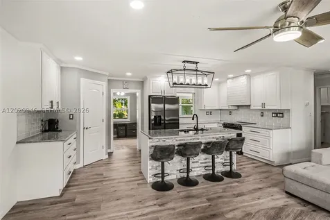 205 E Sugarland Circle Clewiston FL 33440