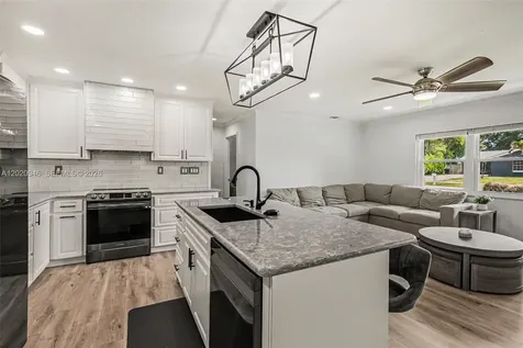 205 E Sugarland Circle Clewiston FL 33440