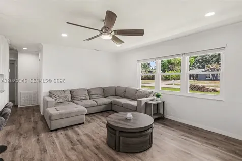205 E Sugarland Circle Clewiston FL 33440