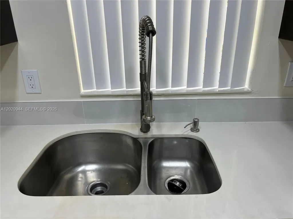 2231 NW 9th Place Fort Lauderdale FL 33311