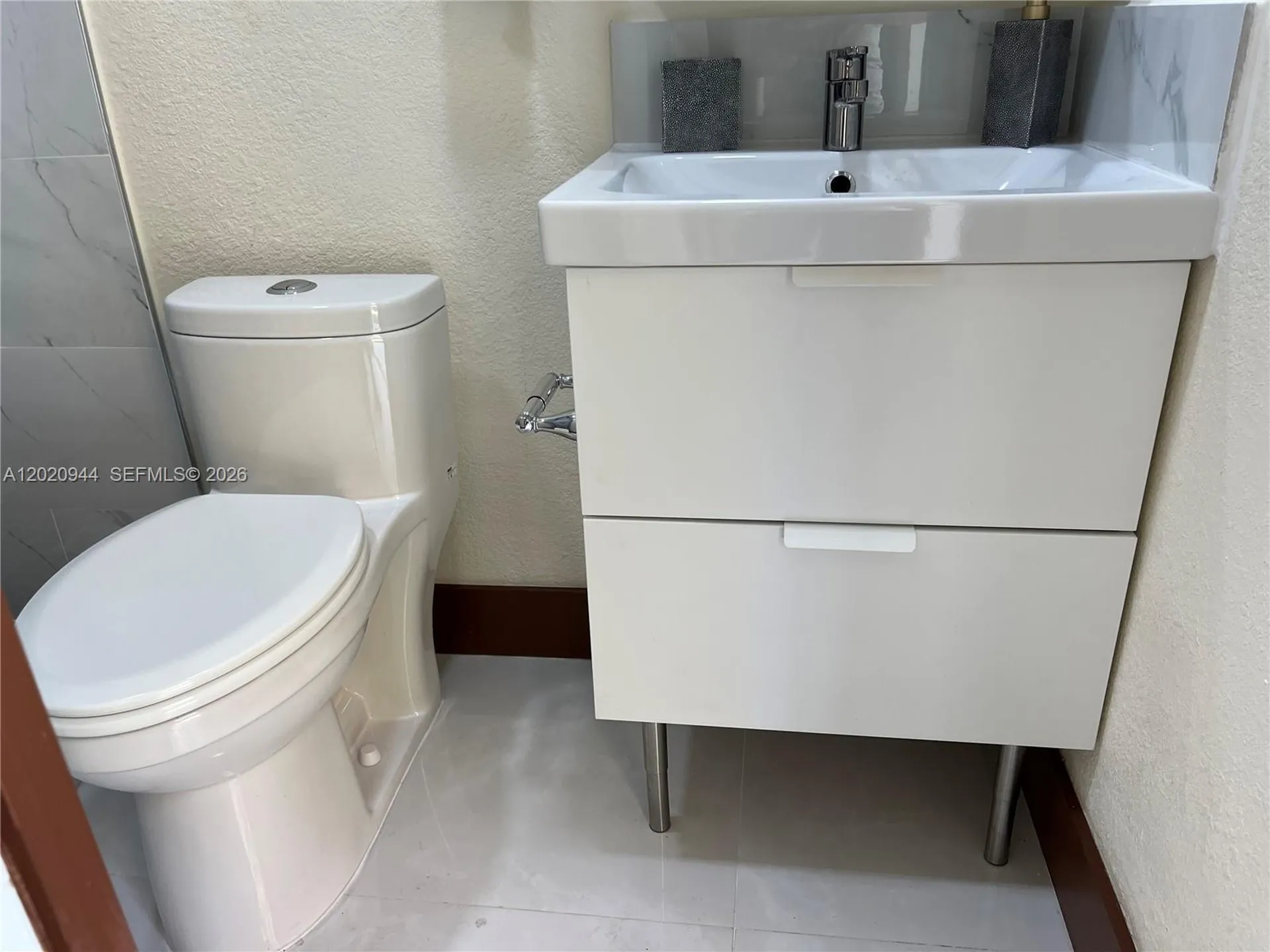2231 NW 9th Place Fort Lauderdale FL 33311