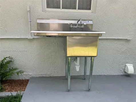 2231 NW 9th Place Fort Lauderdale FL 33311