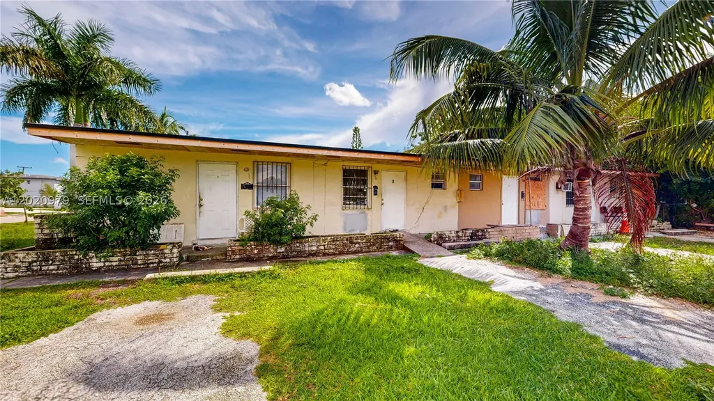 1478 NW 2nd Avenue Florida City FL 33034