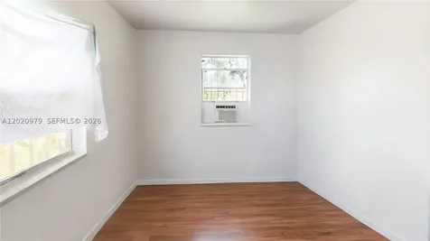 1478 NW 2nd Avenue Florida City FL 33034