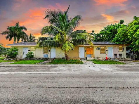 1478 NW 2nd Avenue Florida City FL 33034