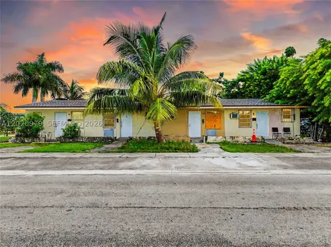 1478 NW 2nd Avenue Florida City FL 33034