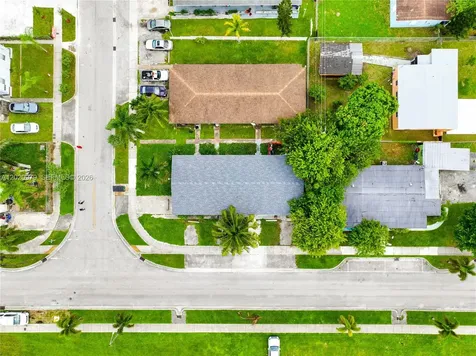 1478 NW 2nd Avenue Florida City FL 33034
