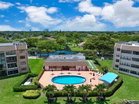 10466 Sunrise Lakes Boulevard Sunrise FL 33322
