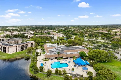 10466 Sunrise Lakes Boulevard Sunrise FL 33322
