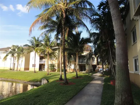 2600 S University Drive Davie FL 33328