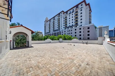 323 Navarre Avenue Coral Gables FL 33134