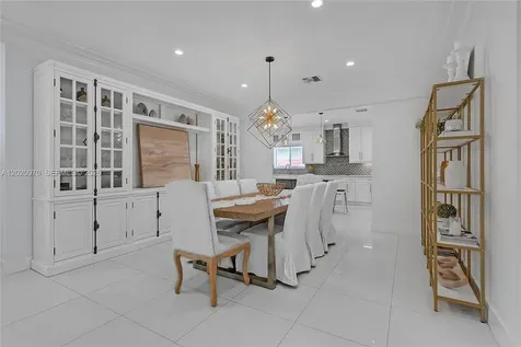 95 Shore Drive W Miami FL 33133