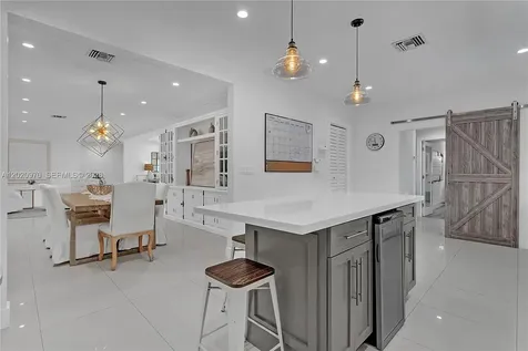 95 Shore Drive W Miami FL 33133