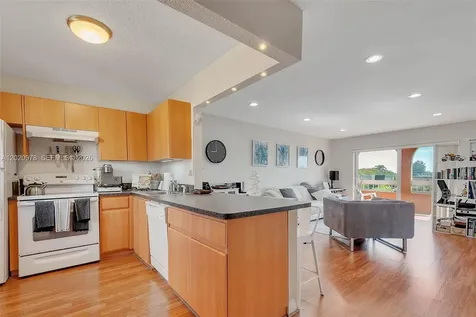 7701 Camino Real Miami FL 33143