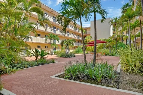 7701 Camino Real Miami FL 33143