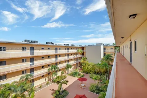 7701 Camino Real Miami FL 33143