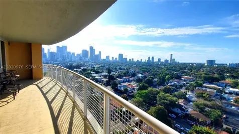 900 SW 8th Street Miami FL 33130