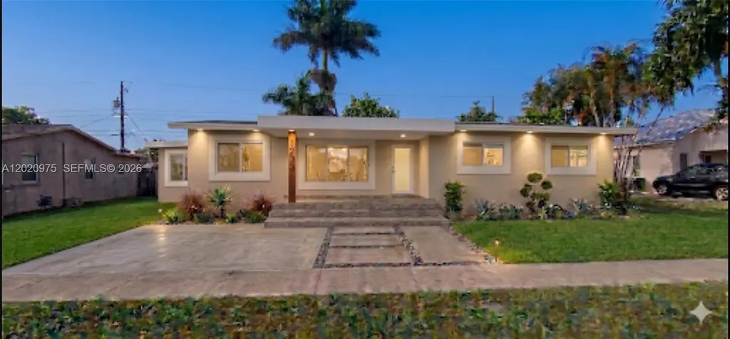 1233 SW Avenue C Place Belle Glade FL 33430