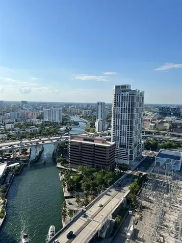 185 SW 7th Street Miami FL 33130