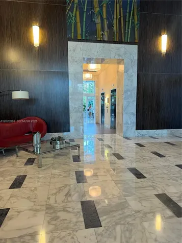 185 SW 7th Street Miami FL 33130