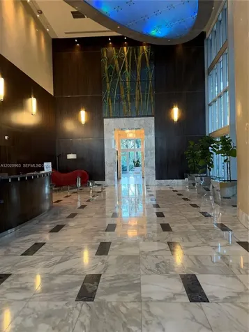 185 SW 7th Street Miami FL 33130