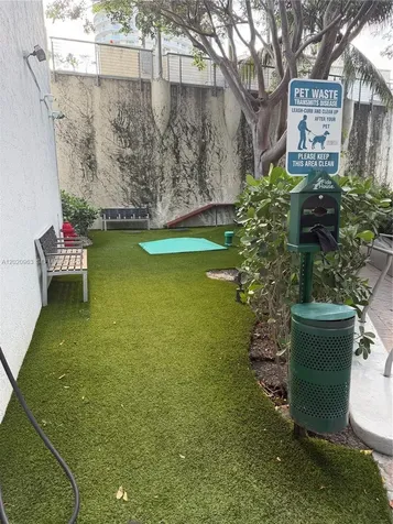 185 SW 7th Street Miami FL 33130