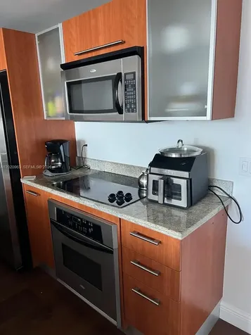185 SW 7th Street Miami FL 33130
