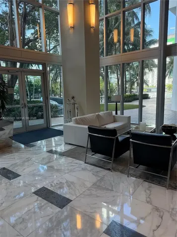 185 SW 7th Street Miami FL 33130