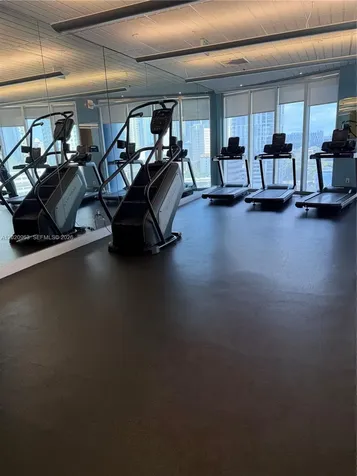 185 SW 7th Street Miami FL 33130