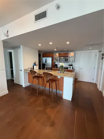 185 SW 7th Street Miami FL 33130