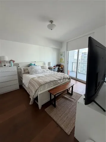 185 SW 7th Street Miami FL 33130
