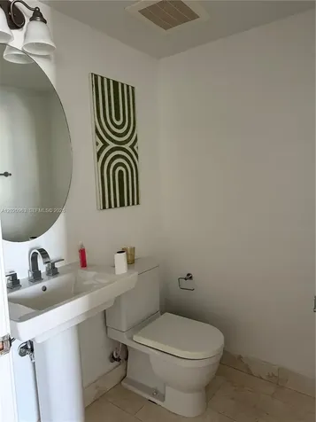 185 SW 7th Street Miami FL 33130