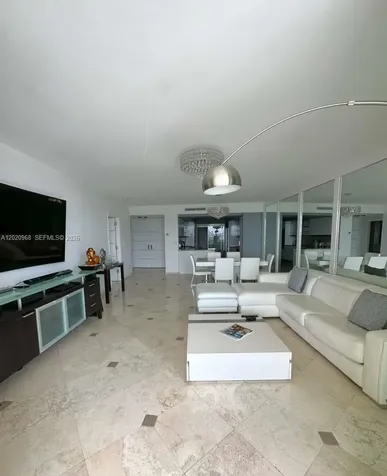 1455 Ocean Drive Miami Beach FL 33139