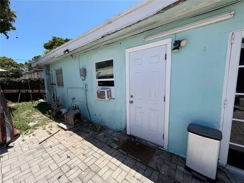 1927 Arthur Street Hollywood FL 33020