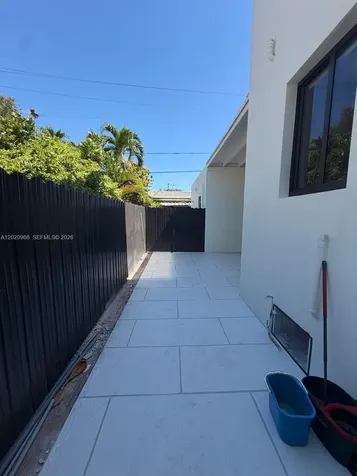 1703 SW 16th Terrace Miami FL 33145