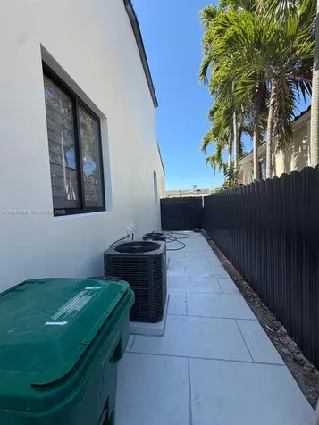 1703 SW 16th Terrace Miami FL 33145