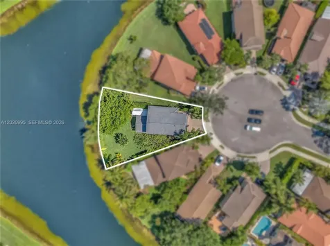 16601 Sapphire Manor Weston FL 33331