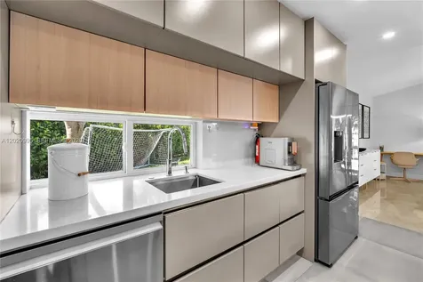 16601 Sapphire Manor Weston FL 33331