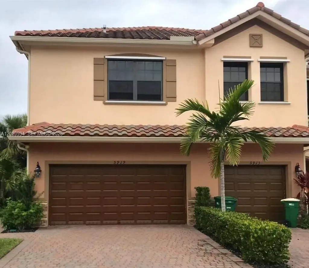 5919 NW 56th Place Tamarac FL 33319