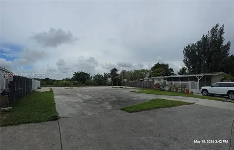 21740 NW 1st Street Pembroke Pines FL 33029