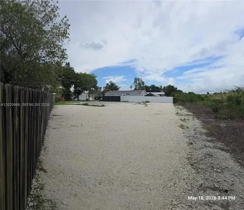 21740 NW 1st Street Pembroke Pines FL 33029