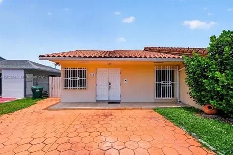 9113 SW 9th Terrace Miami FL 33174