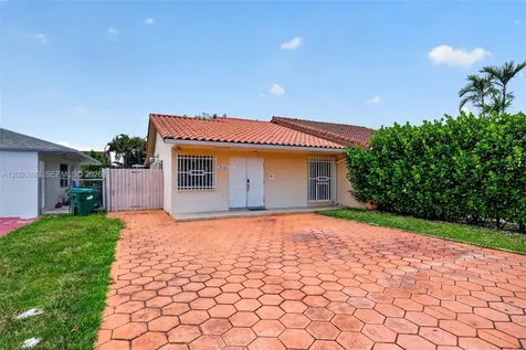 9113 SW 9th Terrace Miami FL 33174